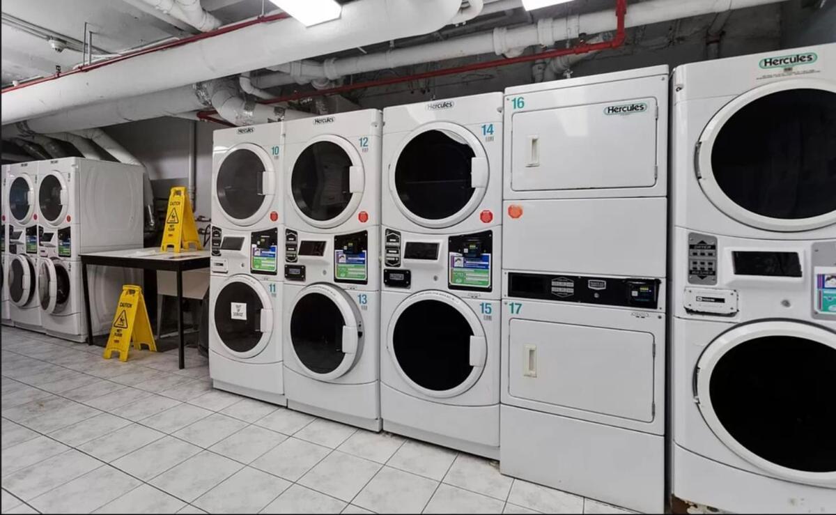 73-208 New 2br2bath Uws Doorman Gym New York