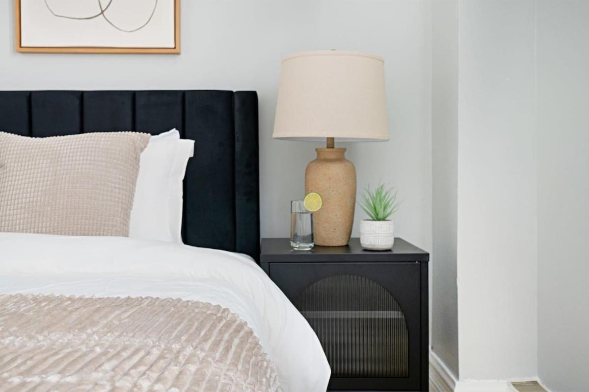 73-208 New 2br2bath Uws Doorman Gym Apartment