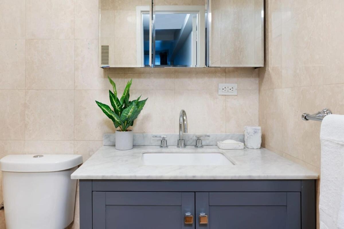 Apartment 73-208 New 2br2bath Uws Doorman Gym New York
