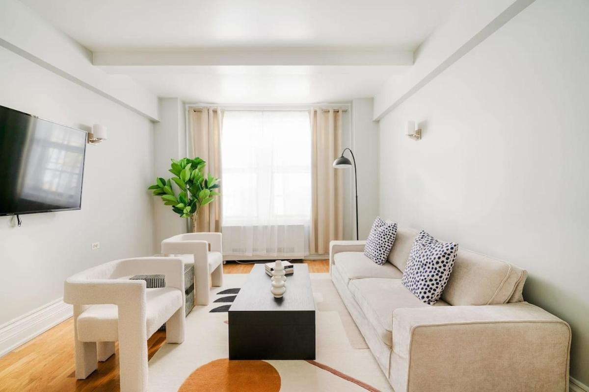 73-208 New 2br2bath Uws Doorman Gym Apartment New York